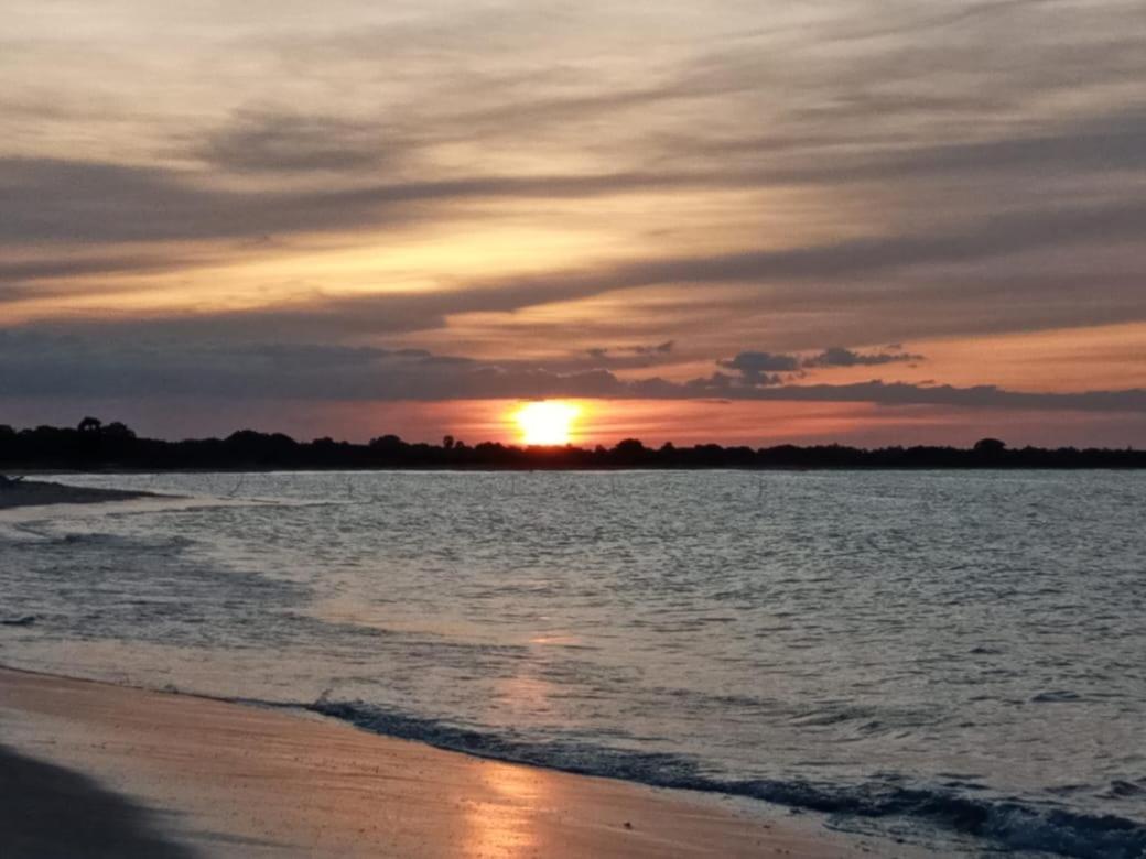Giman Free Beach Resort Passikudah Ngoại thất bức ảnh