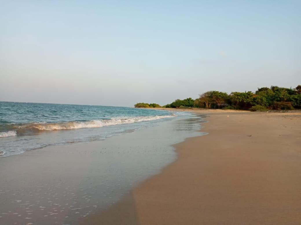 Giman Free Beach Resort Passikudah Ngoại thất bức ảnh